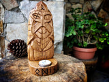 Tótem dios Odín en madera