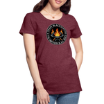 Camiseta premium mujer | Team Blacksmiths axes The Northern Black Forge - rojo bordeaux salpicado